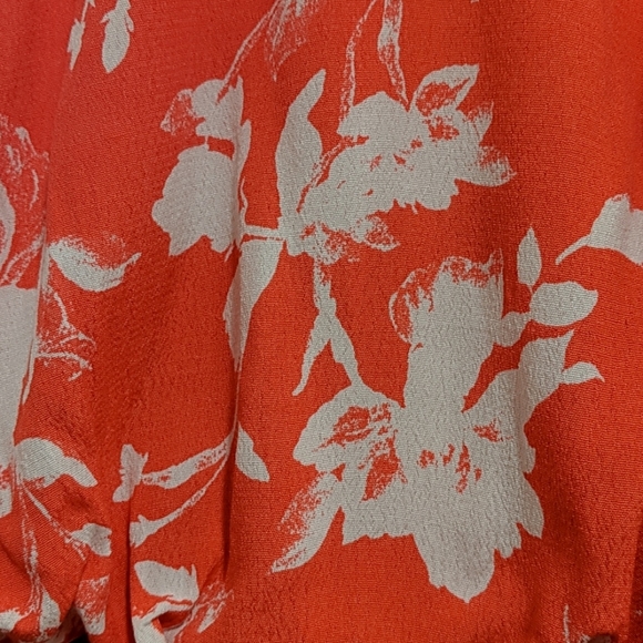 NWT DO+BE Floral Tie Back Halter Crop Top - Picture 2 of 6